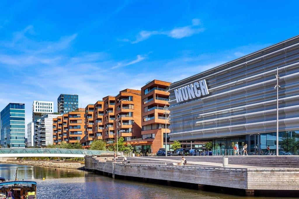 Lägenhet Central - Two Bedroom With Stylish Interior - Free Parking - *